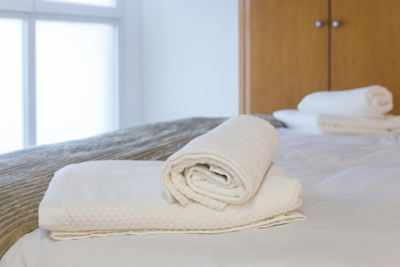 Appartement Piso Familiar Cerca Del Centro, Ac Y Wifi Gratis à Valence Extérieur photo