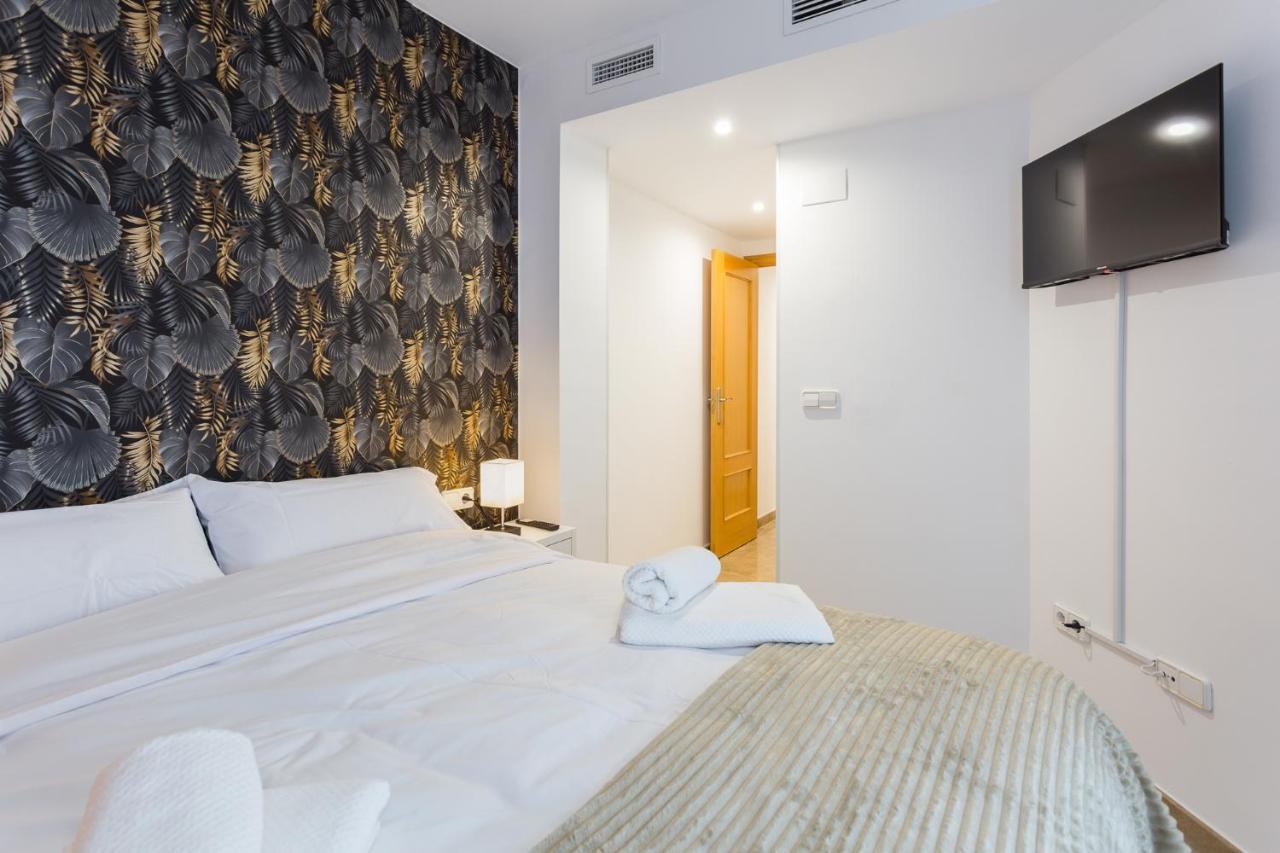 Appartement Piso Familiar Cerca Del Centro, Ac Y Wifi Gratis à Valence Extérieur photo