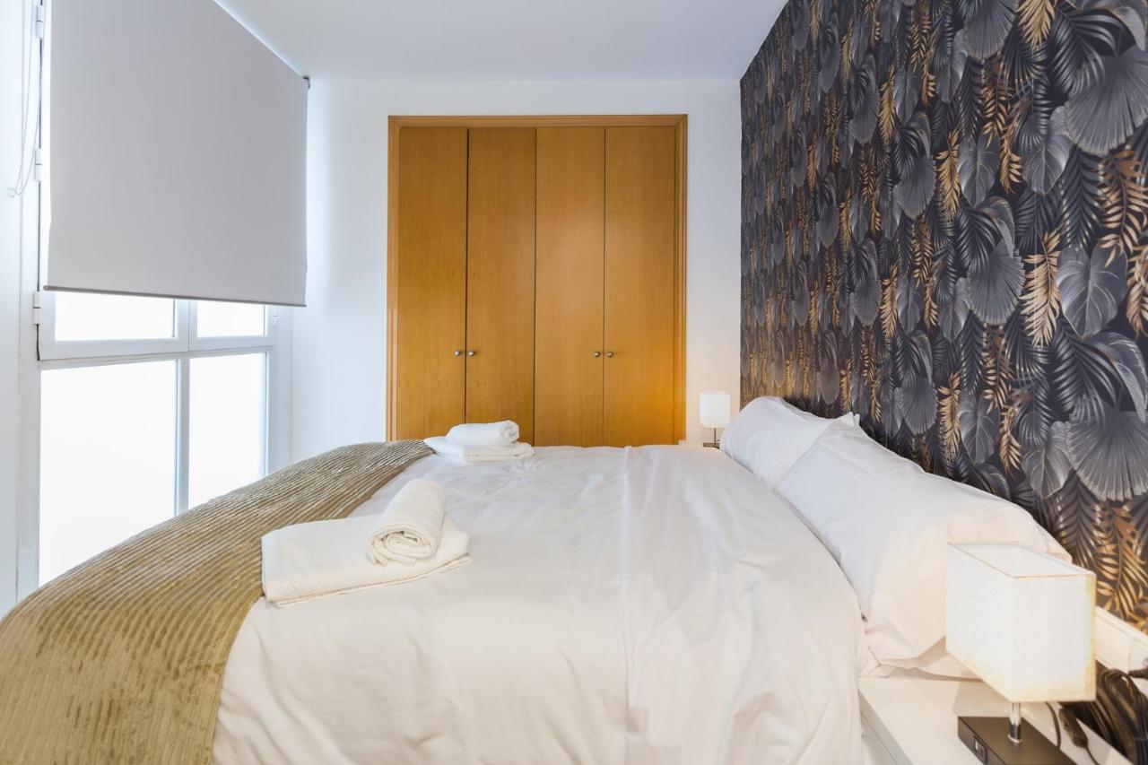 Appartement Piso Familiar Cerca Del Centro, Ac Y Wifi Gratis à Valence Extérieur photo