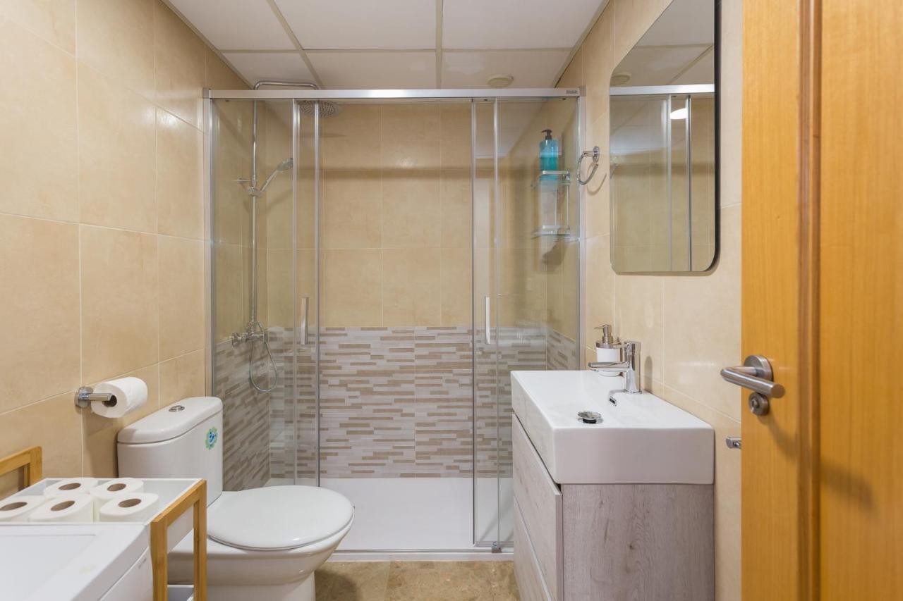 Appartement Piso Familiar Cerca Del Centro, Ac Y Wifi Gratis à Valence Extérieur photo