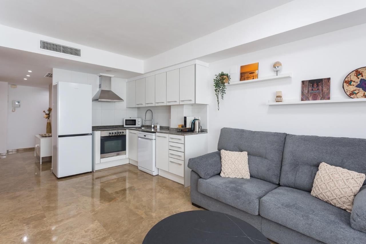 Appartement Piso Familiar Cerca Del Centro, Ac Y Wifi Gratis à Valence Extérieur photo