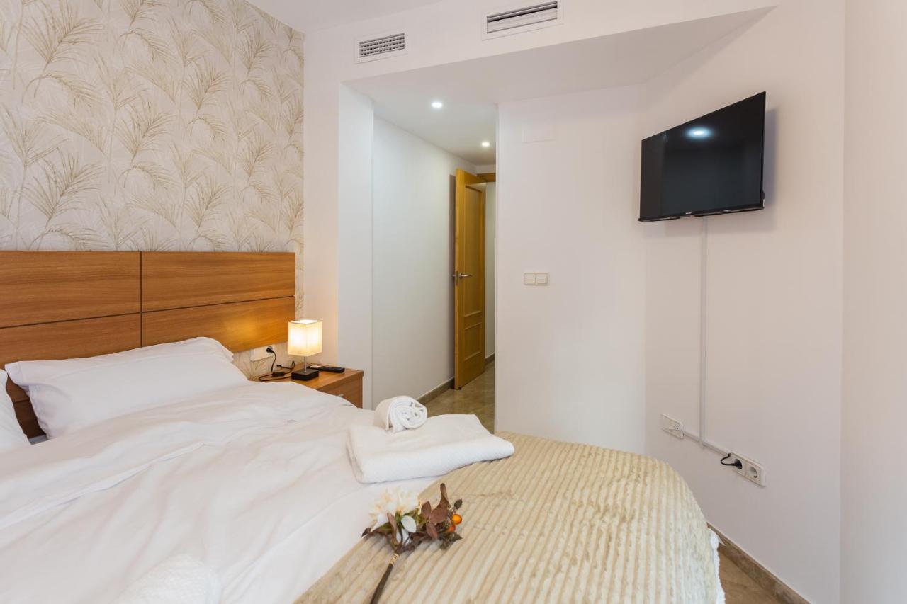 Appartement Piso Familiar Cerca Del Centro, Ac Y Wifi Gratis à Valence Extérieur photo