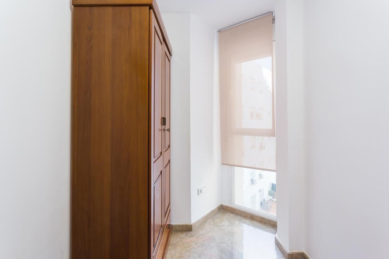 Appartement Piso Familiar Cerca Del Centro, Ac Y Wifi Gratis à Valence Extérieur photo