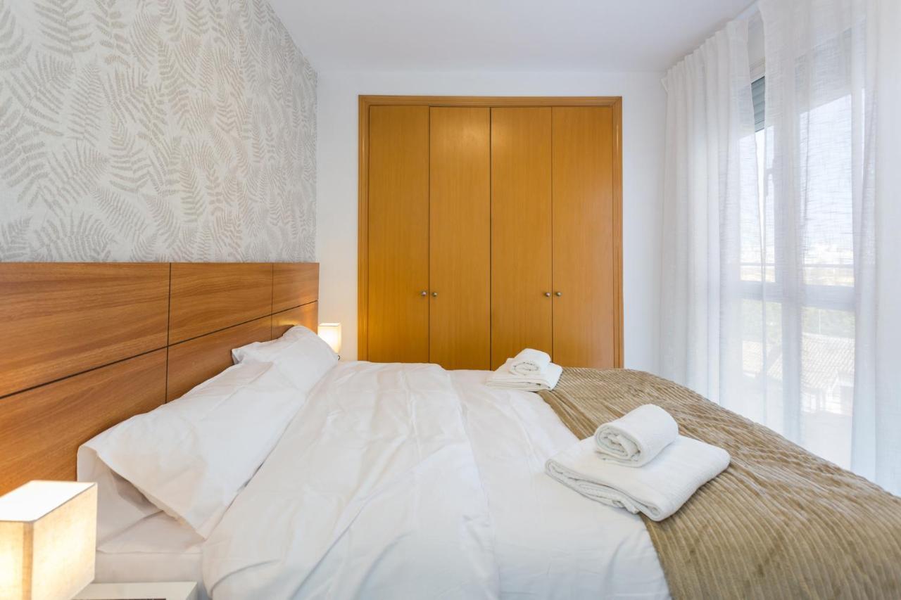 Appartement Piso Familiar Cerca Del Centro, Ac Y Wifi Gratis à Valence Extérieur photo