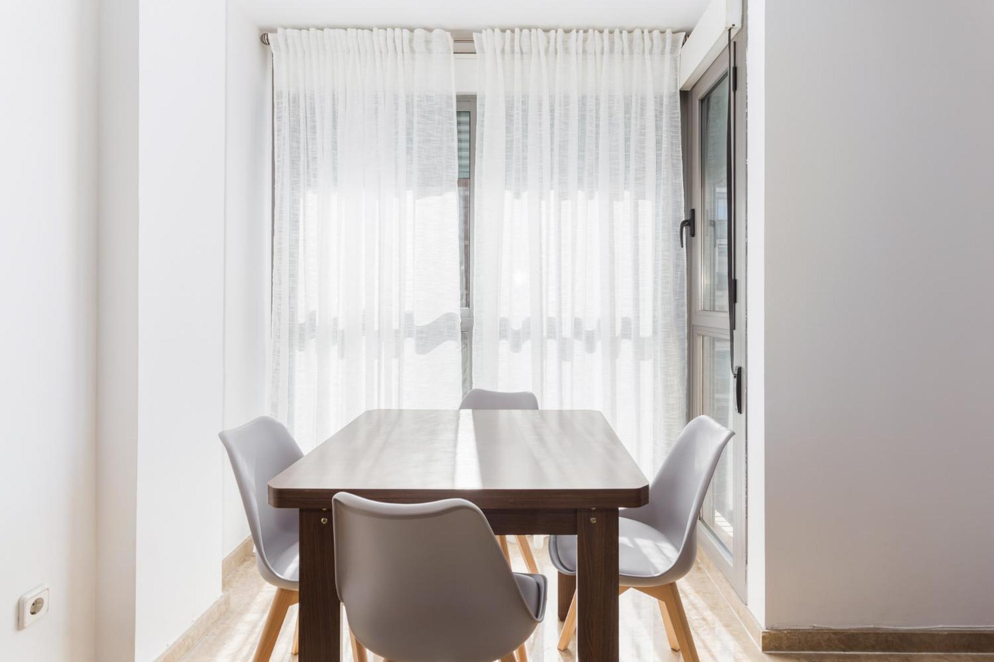 Appartement Piso Familiar Cerca Del Centro, Ac Y Wifi Gratis à Valence Extérieur photo