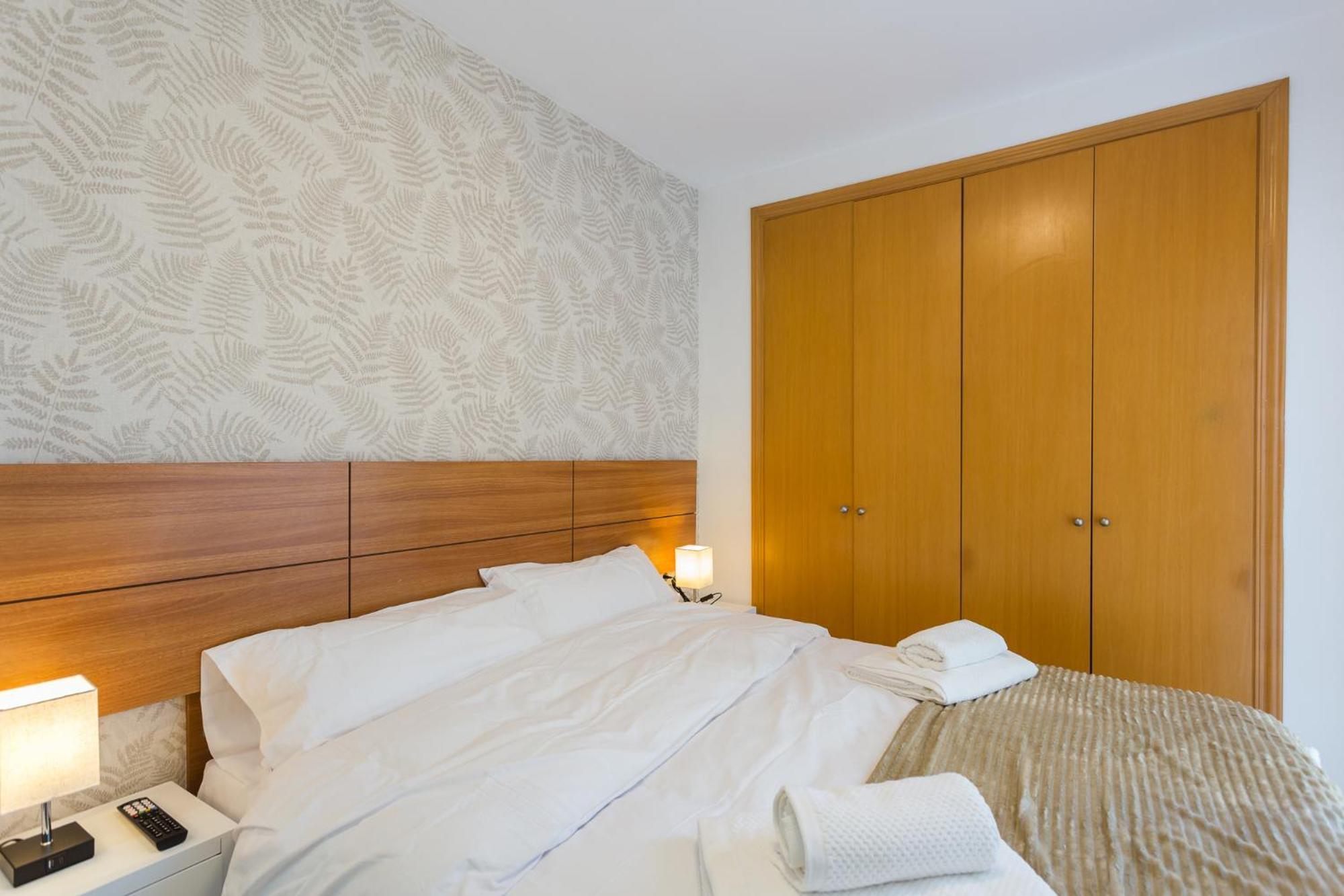 Appartement Piso Familiar Cerca Del Centro, Ac Y Wifi Gratis à Valence Extérieur photo