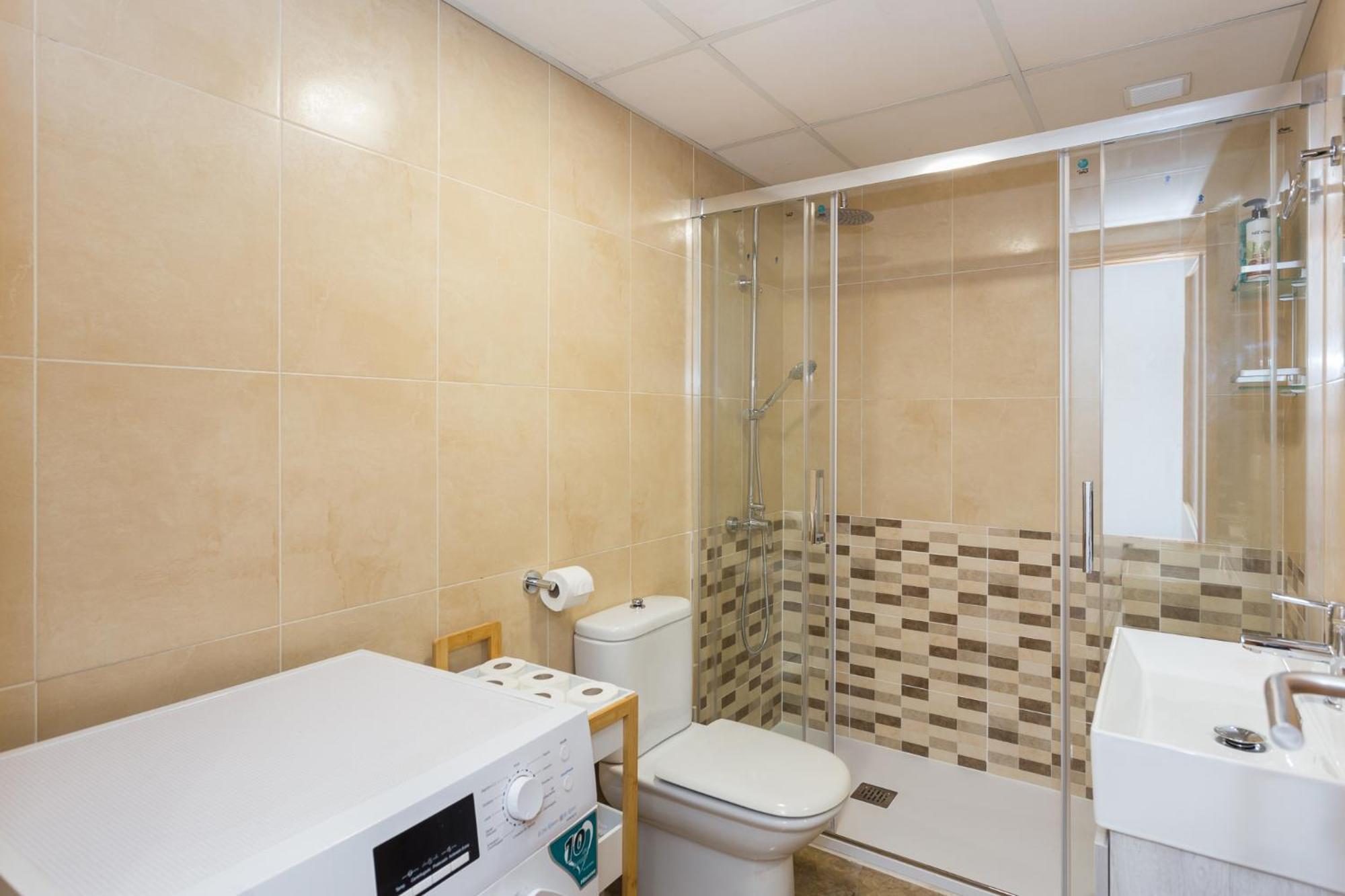 Appartement Piso Familiar Cerca Del Centro, Ac Y Wifi Gratis à Valence Extérieur photo
